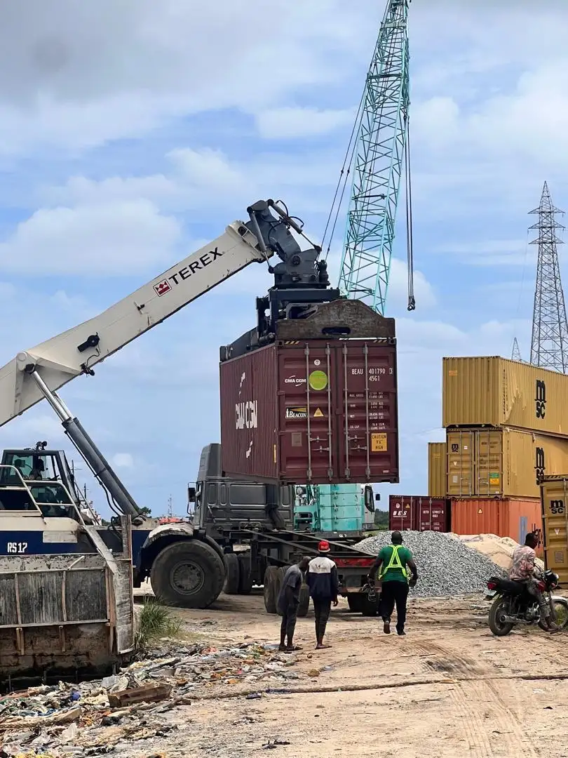 Customs Clearance — Port Operations