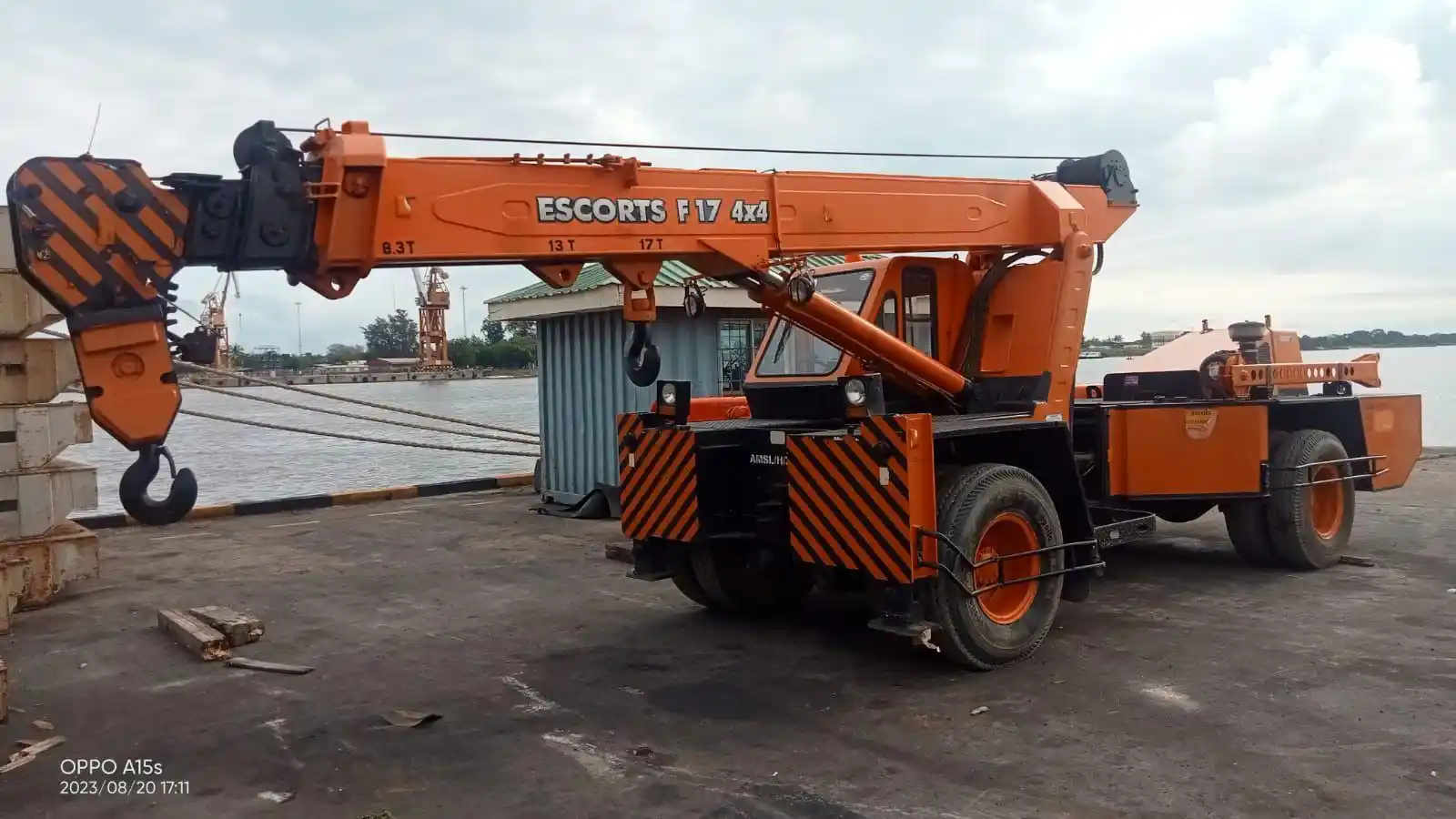 Reach Stacker — Yard Operations